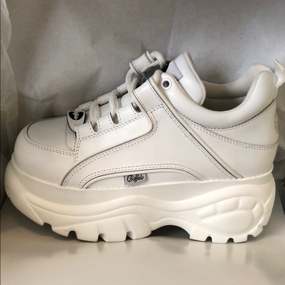 buffalo classic low leather white